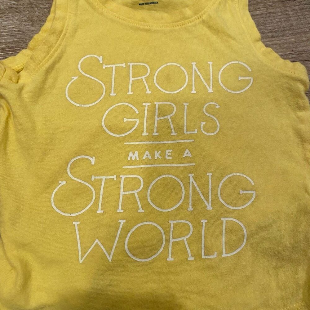 Old Navy Bundle Denim Vest Three Tops 18-24 Months - Picture 3 of 12